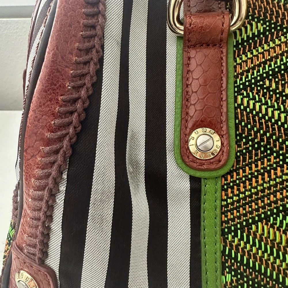 Henri Bendel B&W Plus Barrel Woven Striped Stylish Green and Brown Handbag - Picture 6 of 15